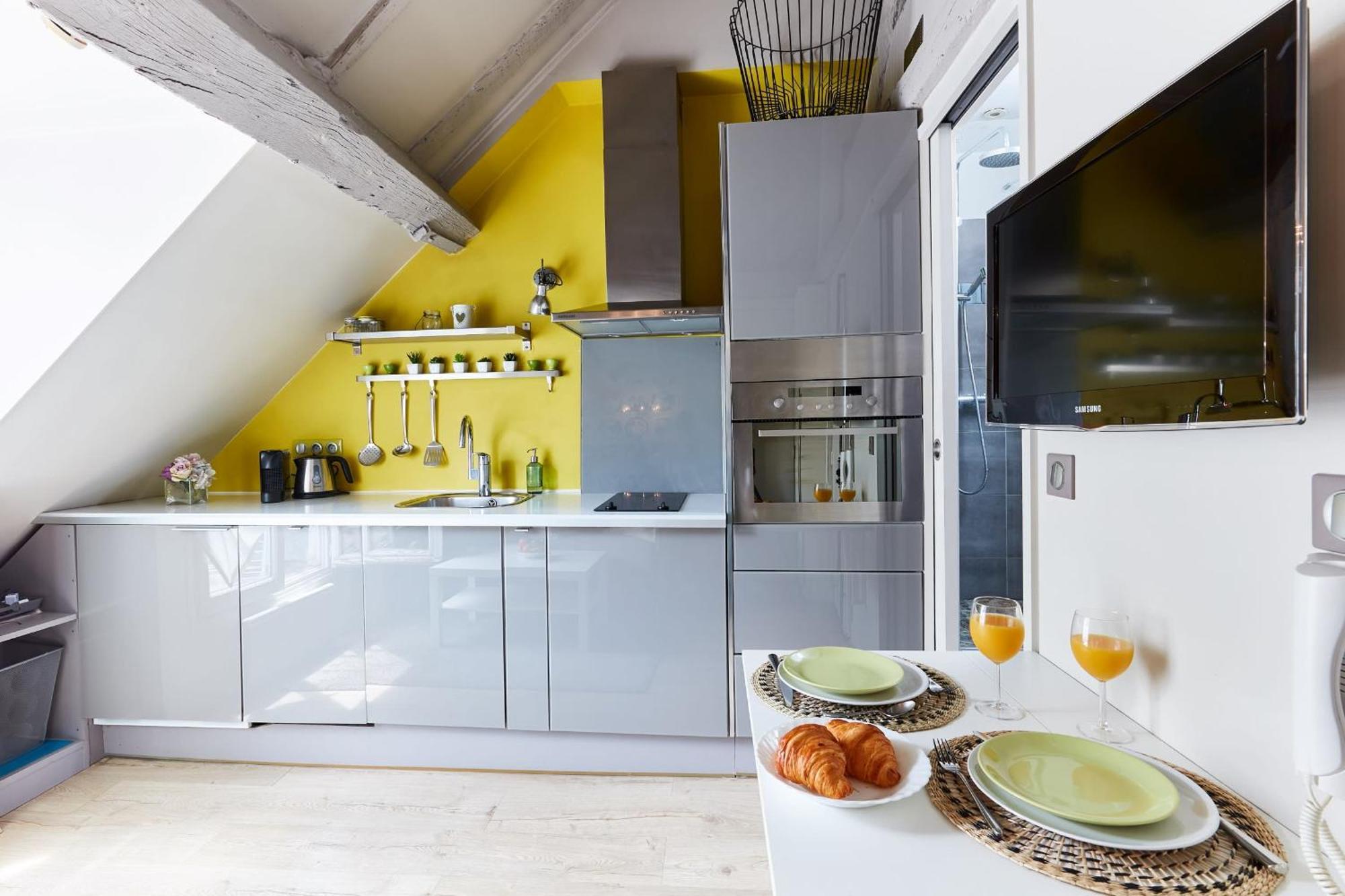 Place Des Vosges - 1Br With Balcony - Cityapartmentstay Παρίσι Εξωτερικό φωτογραφία